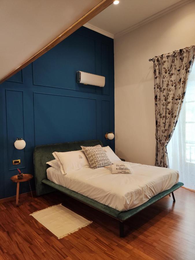 Palazzo Il Convento Luxury Umberto I Bed & Breakfast Napoli Bagian luar foto