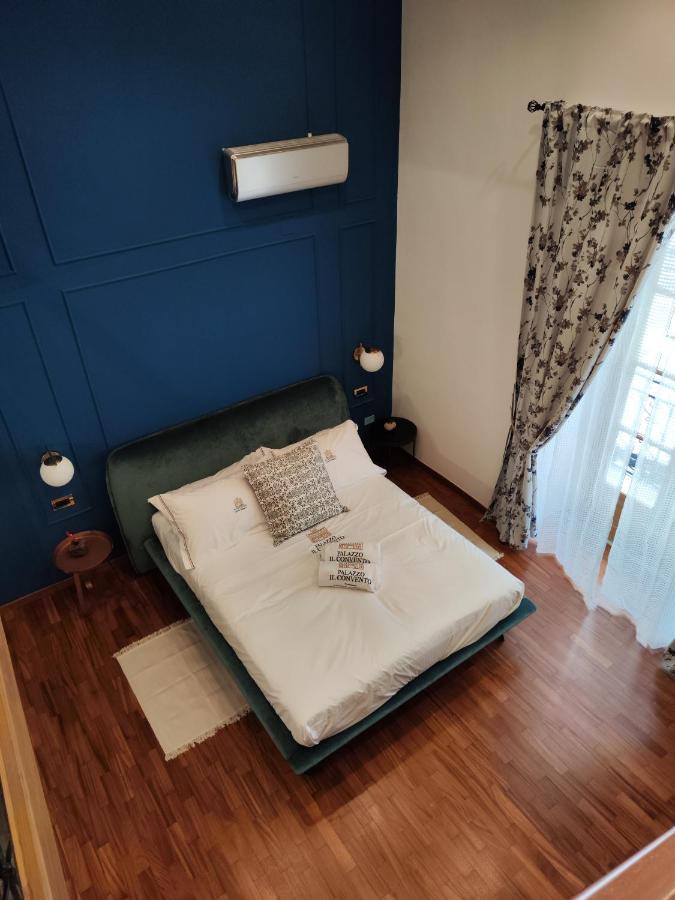 Palazzo Il Convento Luxury Umberto I Bed & Breakfast Napoli Bagian luar foto
