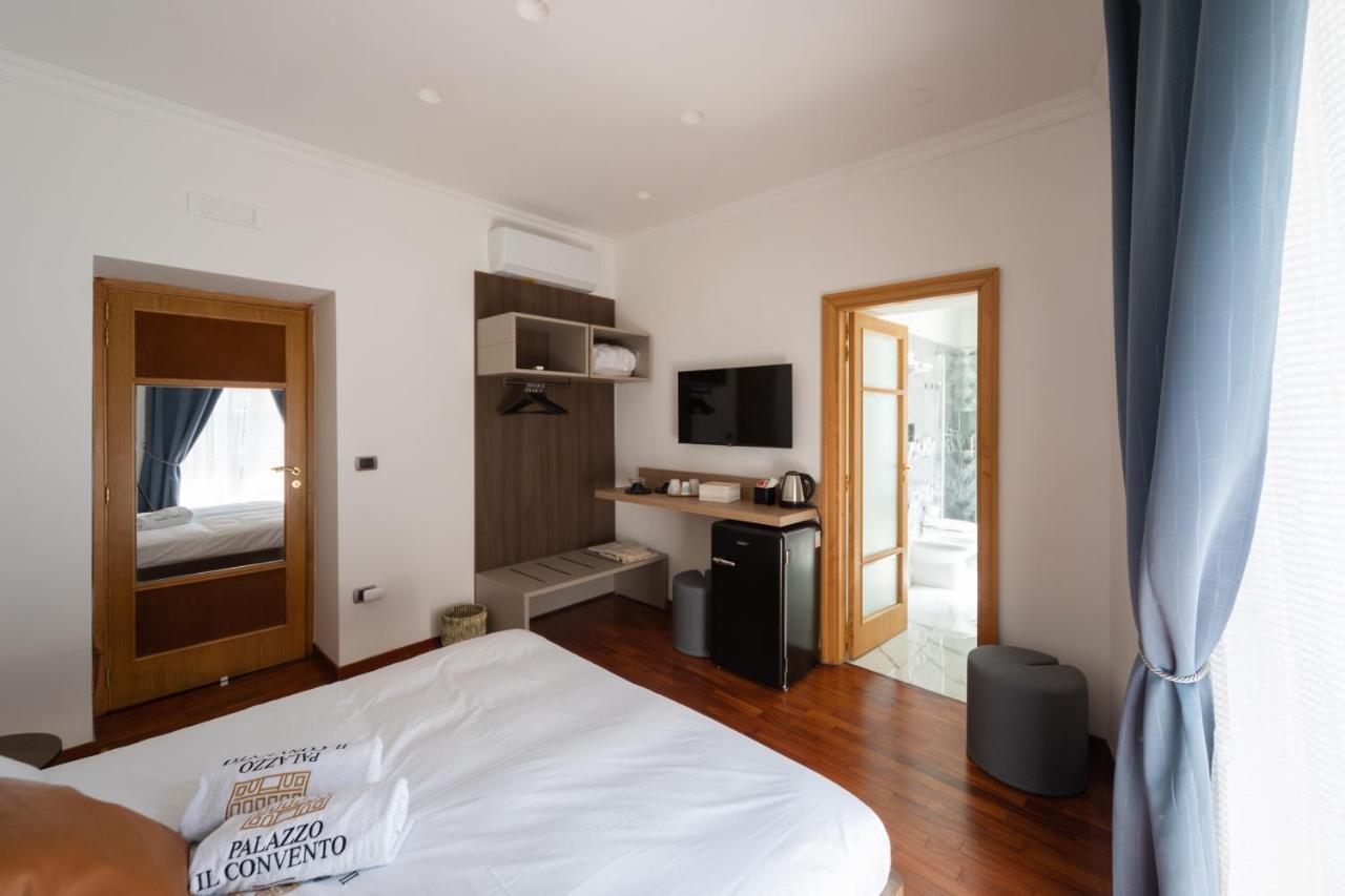 Palazzo Il Convento Luxury Umberto I Bed & Breakfast Napoli Bagian luar foto