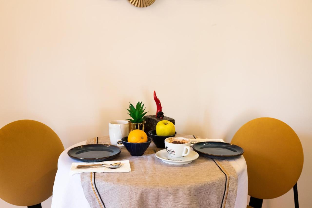 Palazzo Il Convento Luxury Umberto I Bed & Breakfast Napoli Bagian luar foto