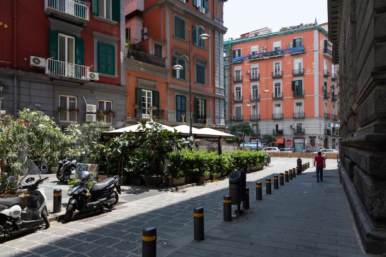 Palazzo Il Convento Luxury Umberto I Bed & Breakfast Napoli Bagian luar foto