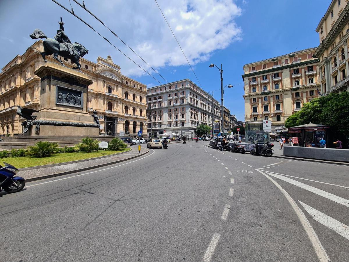 Palazzo Il Convento Luxury Umberto I Bed & Breakfast Napoli Bagian luar foto