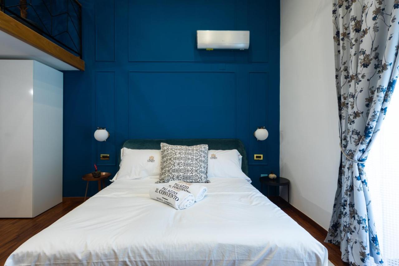 Palazzo Il Convento Luxury Umberto I Bed & Breakfast Napoli Bagian luar foto