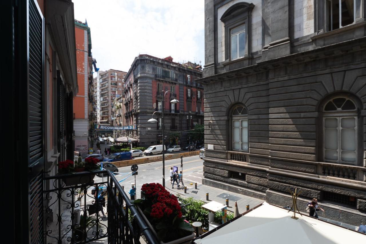 Palazzo Il Convento Luxury Umberto I Bed & Breakfast Napoli Bagian luar foto